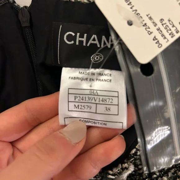 SOLD UNIQUE Authentic Chanel Tweed Suit set 2004 Autumn size 38. SOLD❌❌ - Picture 7 of 10